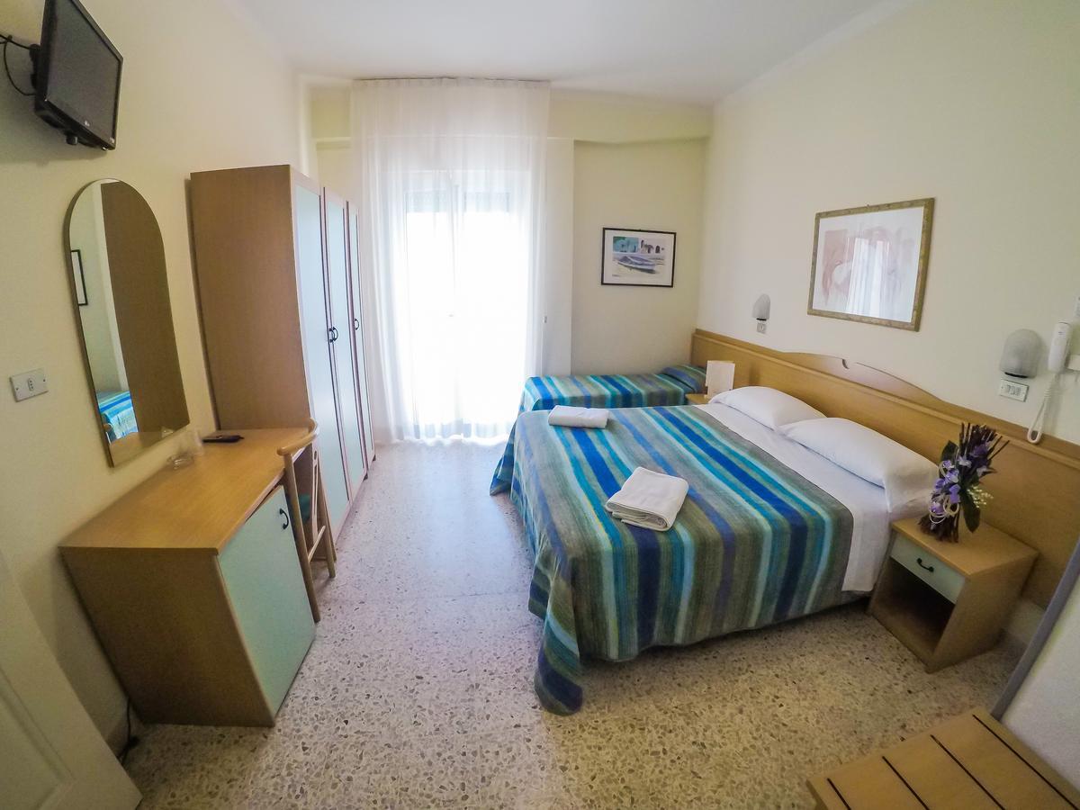 Hotel Simplon ベラーリア・イジェア・マリーナ エクステリア 写真